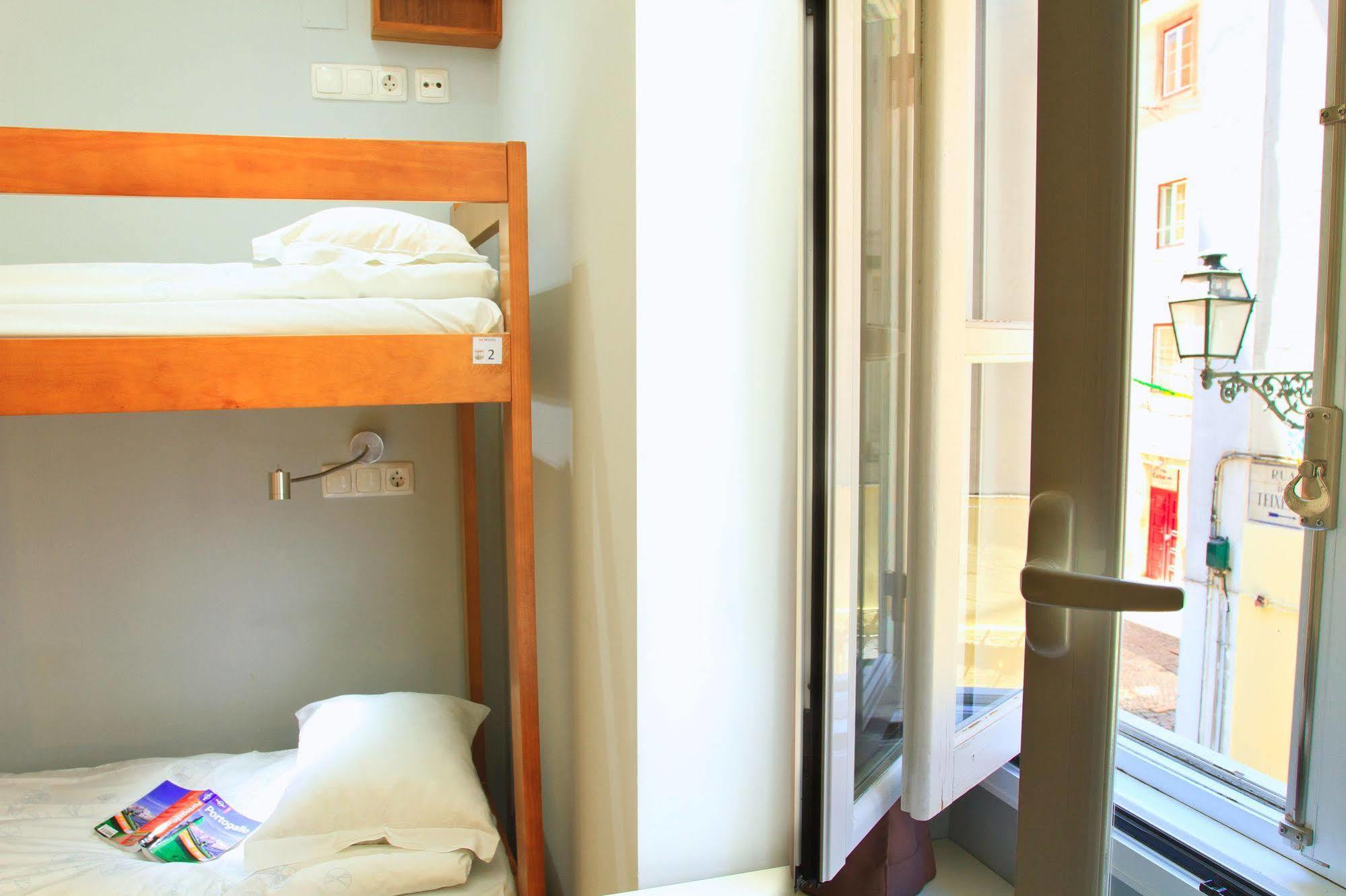 B.A. Hostel Lisboa Екстериор снимка